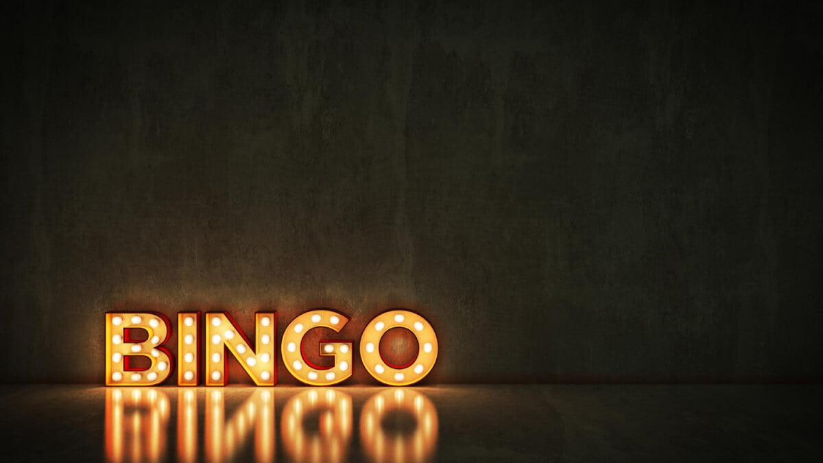 Vad är skillnaden mellan traditionellt bingo och onlinebingo?